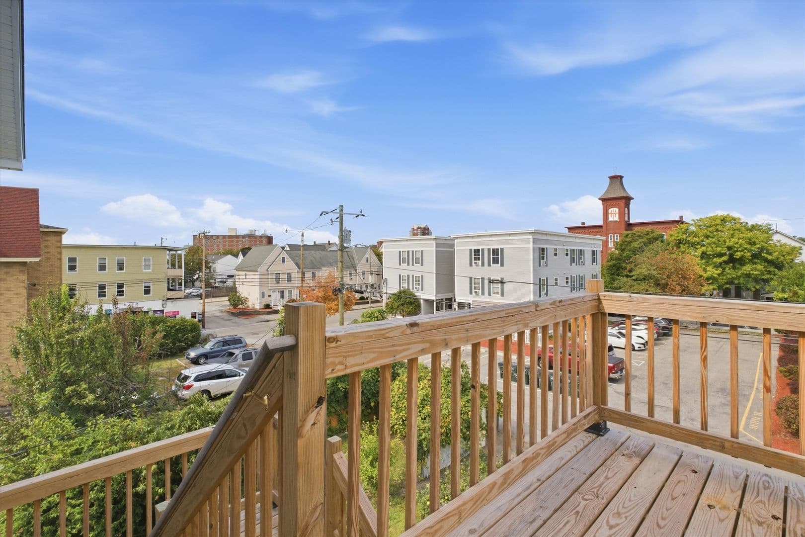 Manchester Apartment: 238 Auburn Street