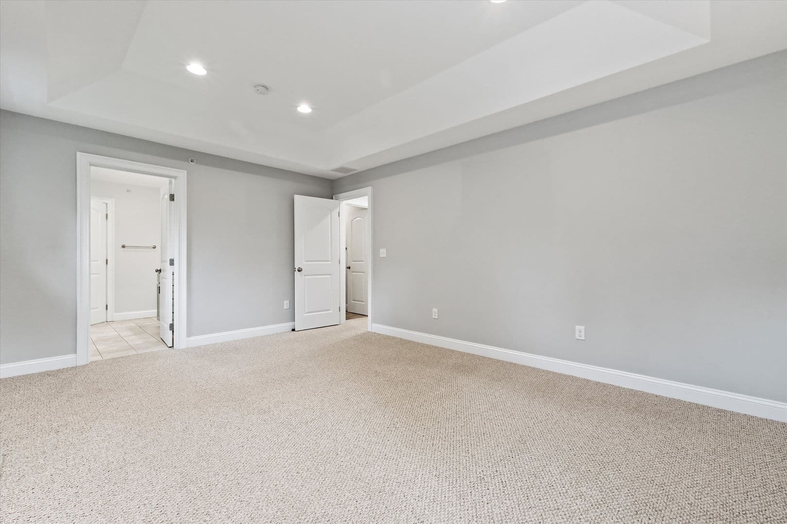 New Boston House: 30 Daylily Lane