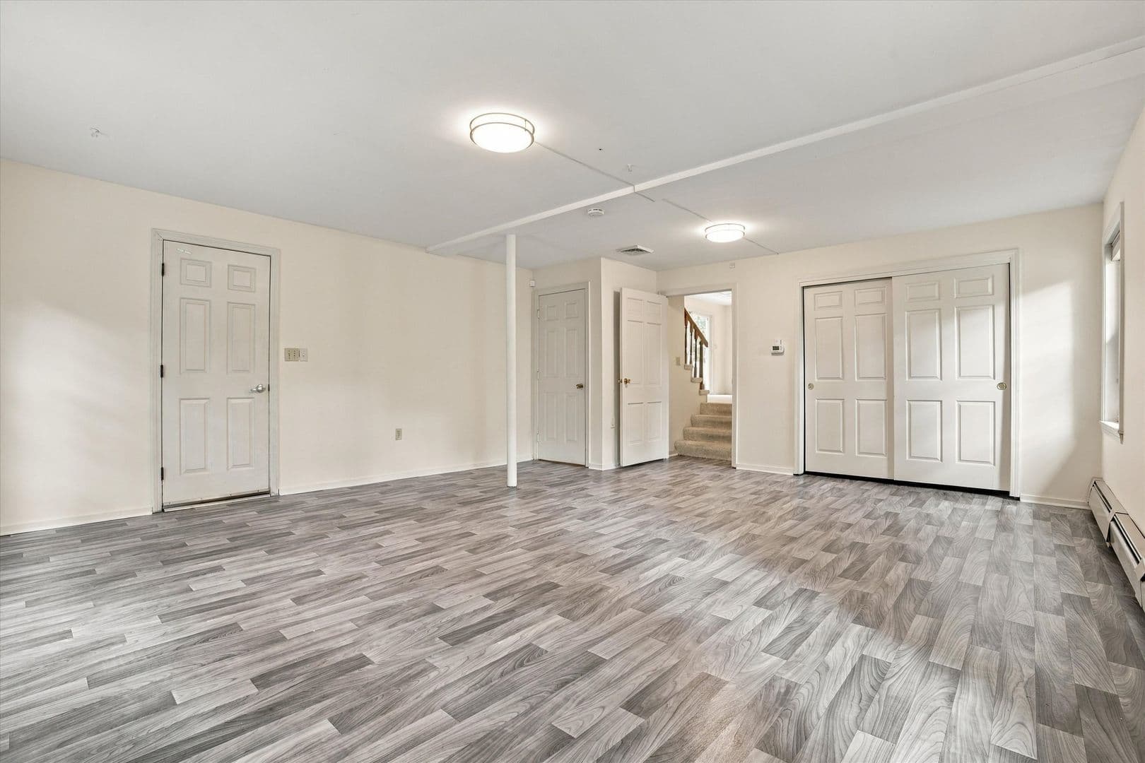 Hollis House: 26 Louise Drive