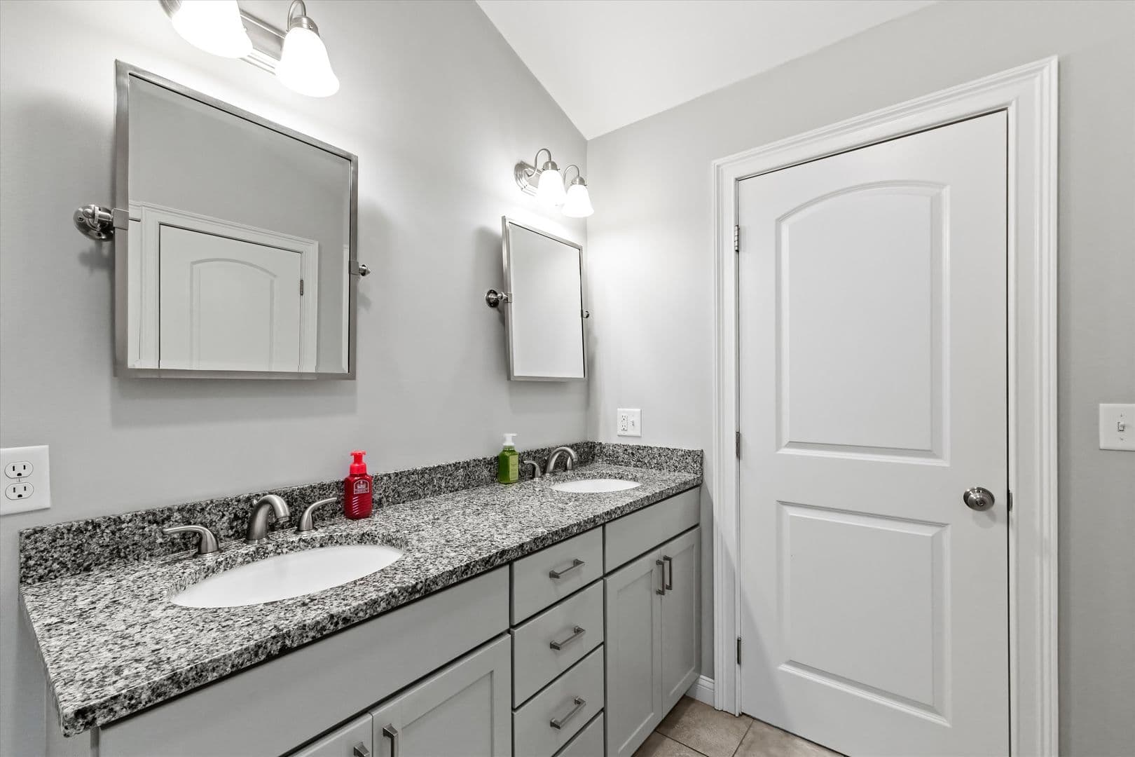 New Boston House: 30 Daylily Lane