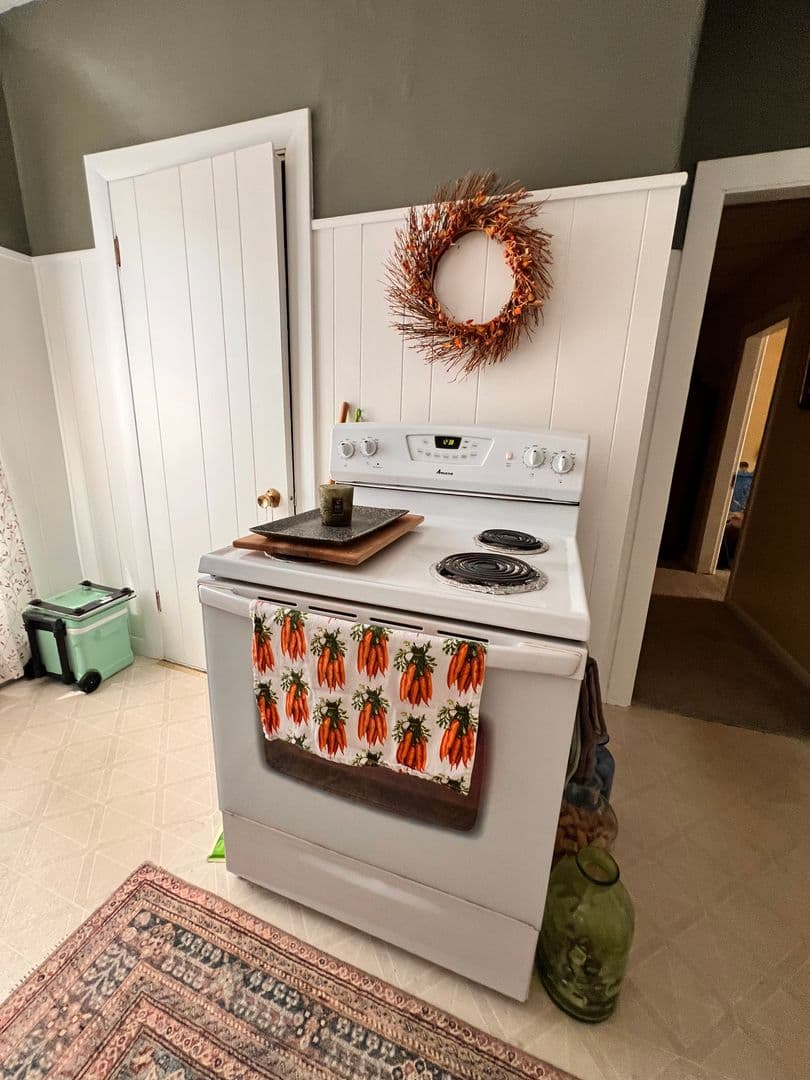 Manchester Apartment: 135 Sagamore St