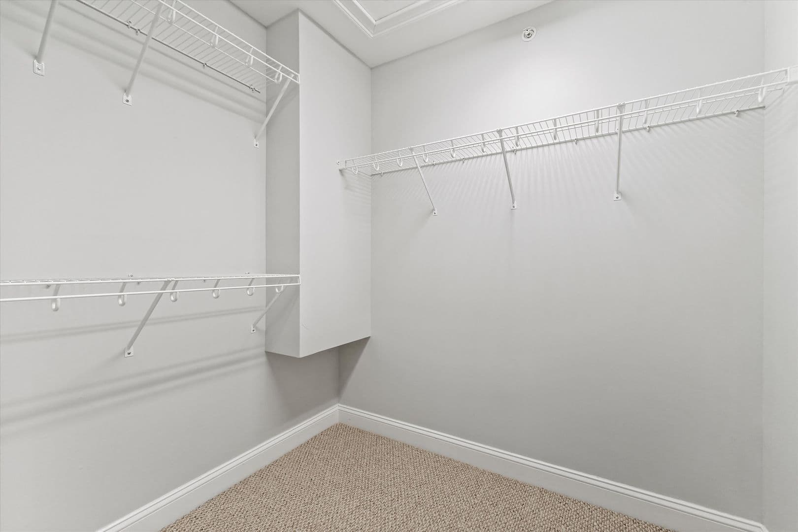New Boston House: 30 Daylily Lane