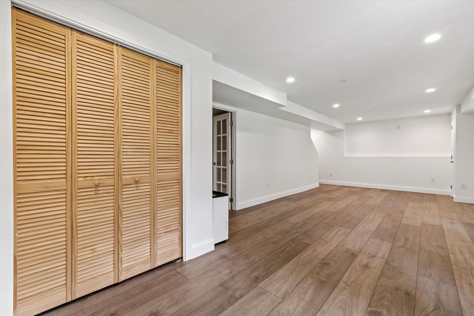 New Boston House: 30 Daylily Lane