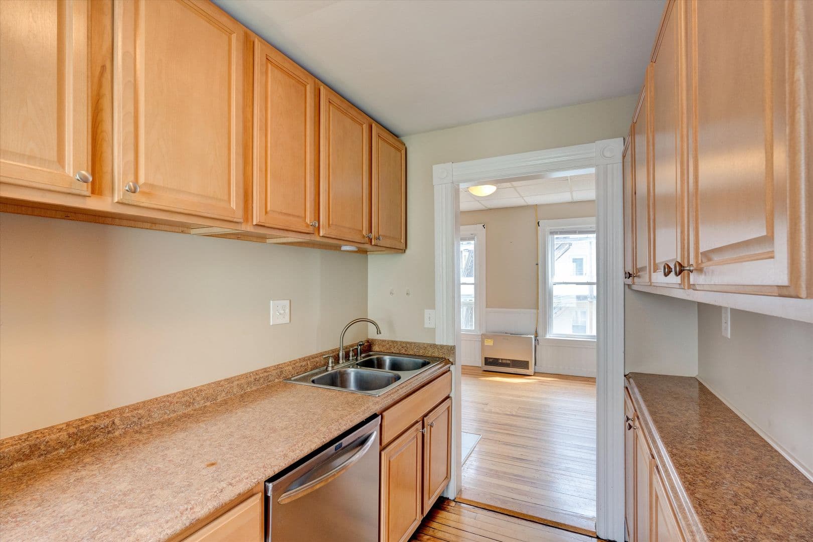 Manchester Apartment: 475 Rimmon Street - Unit #2