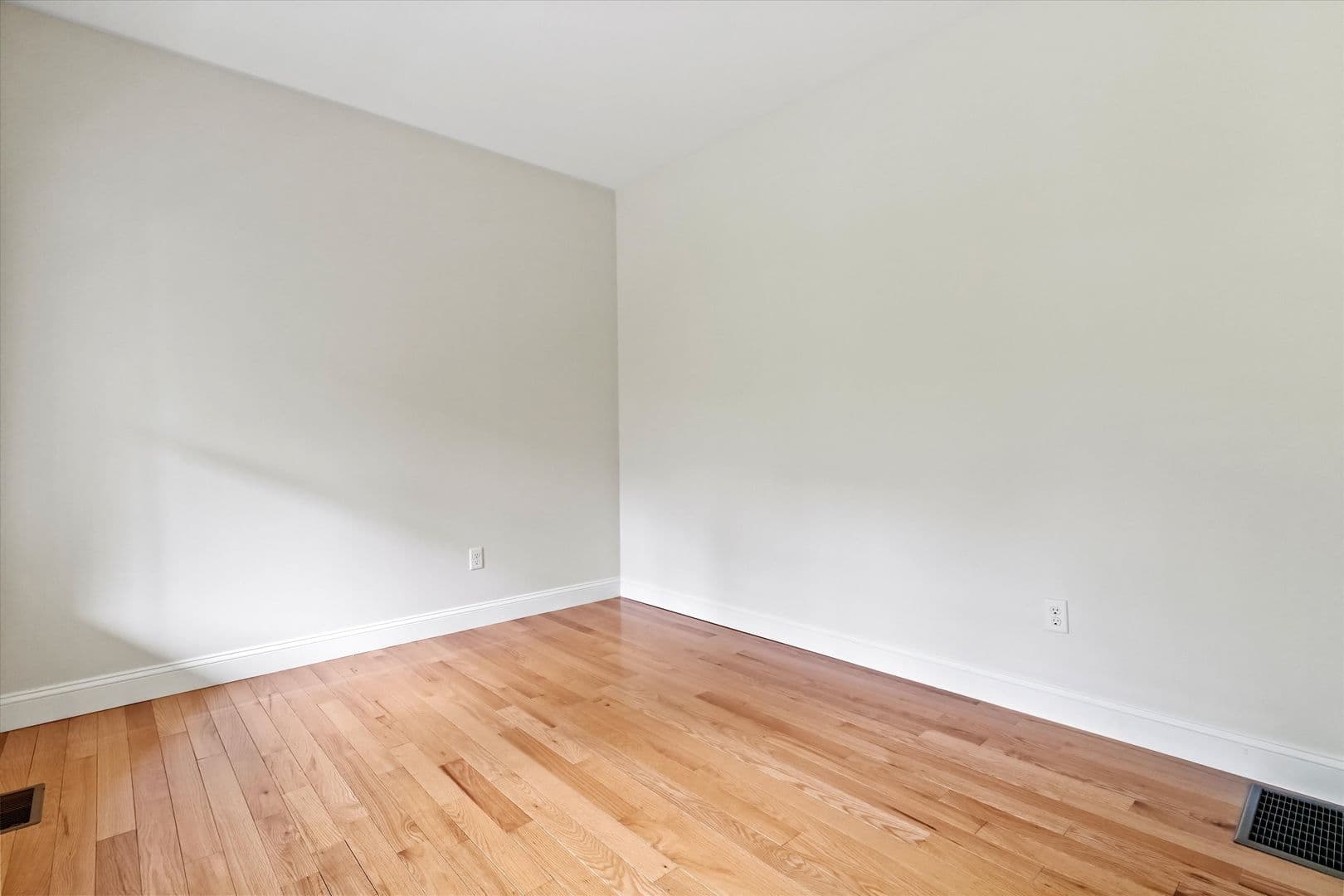 New Boston House: 30 Daylily Lane