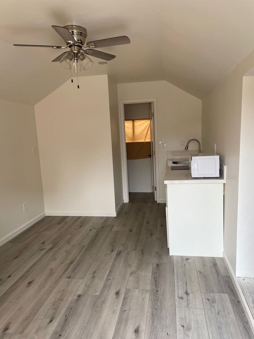 Ramona Apartment: 835-845 Main Street