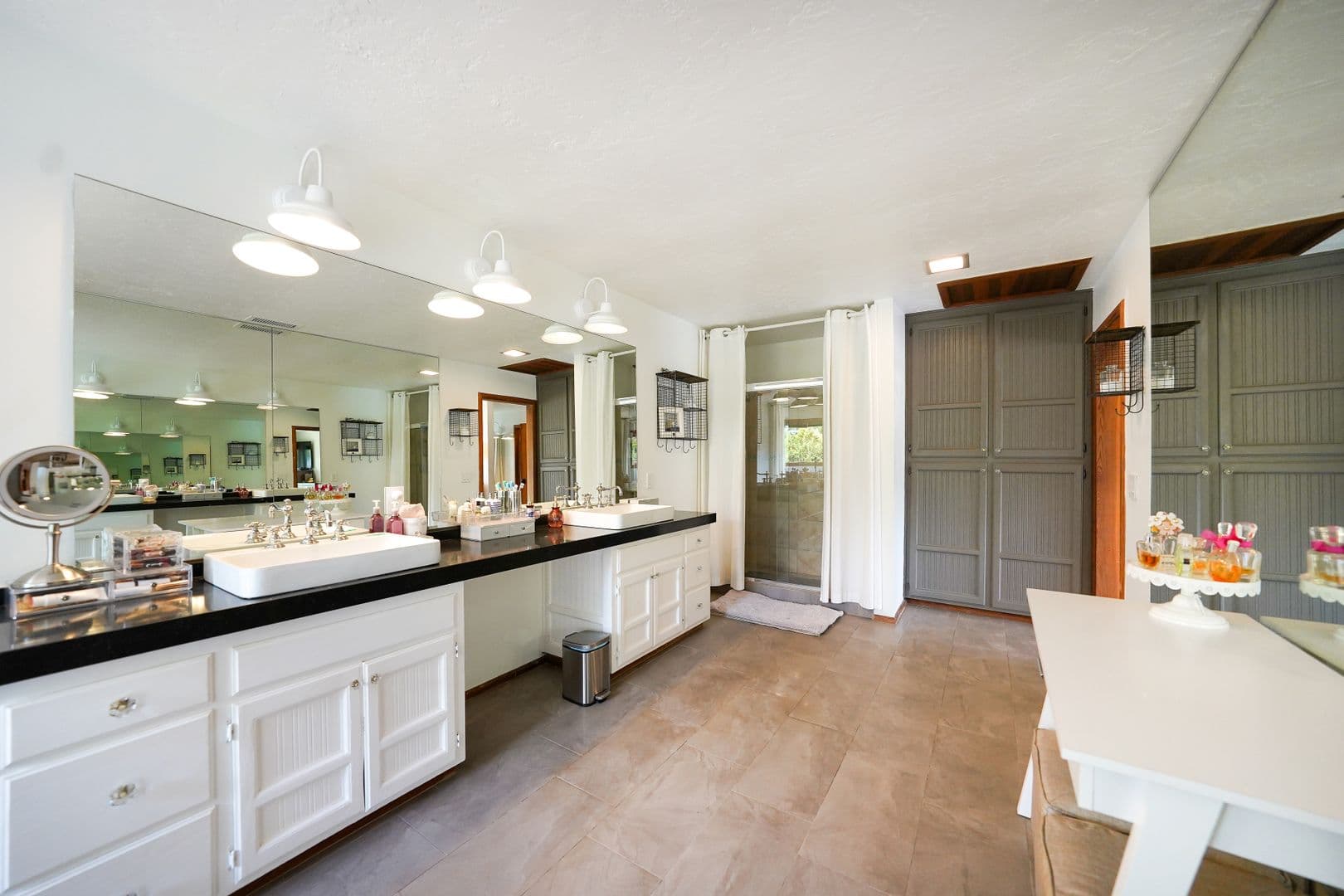 Ramona House: 24020 Vista Vicente Court
