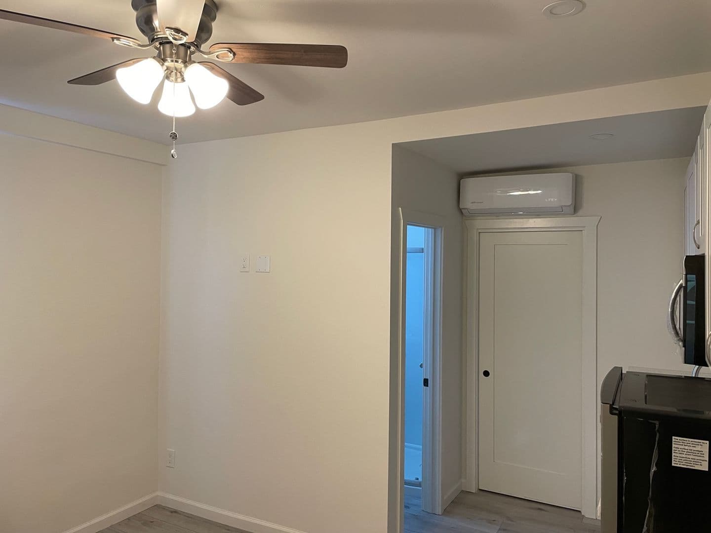 Ramona Apartment: 835-845 Main Street