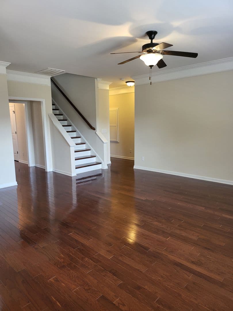 Madison House: 284 Big Oak Ln
