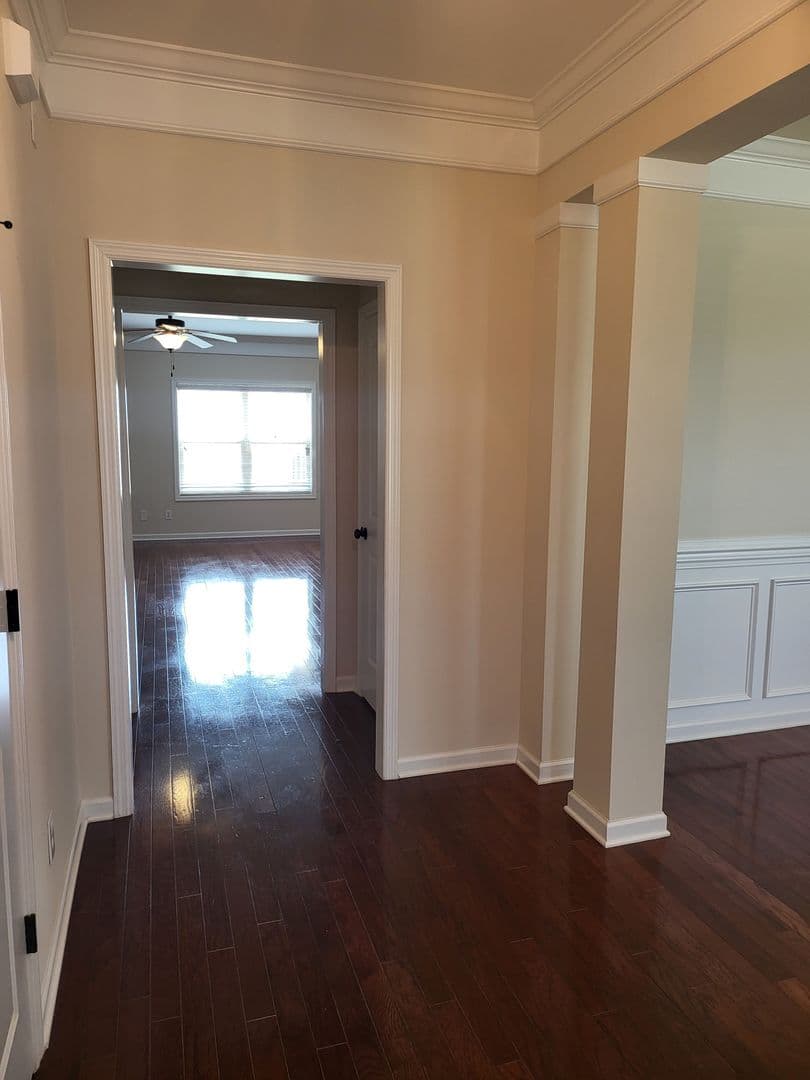 Madison House: 284 Big Oak Ln