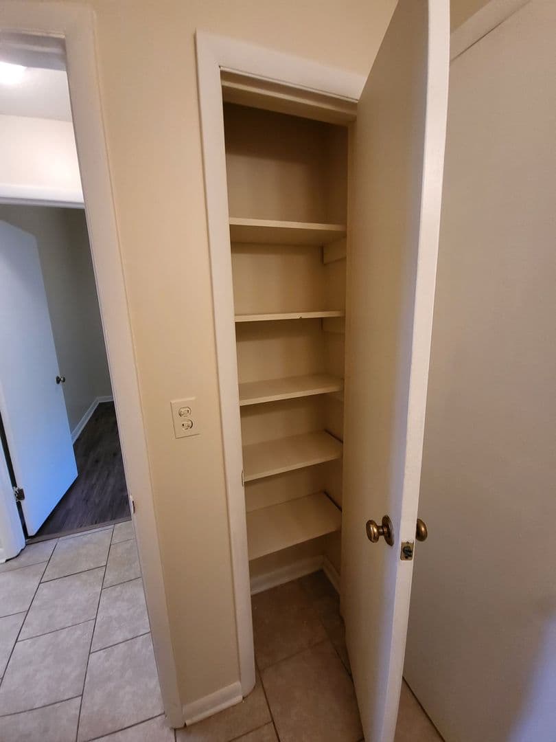 Huntsville Apartment: 2800 Garvin Rd