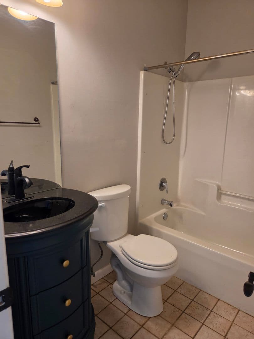 Huntsville House: 2607 Quail Ridge Ln SW