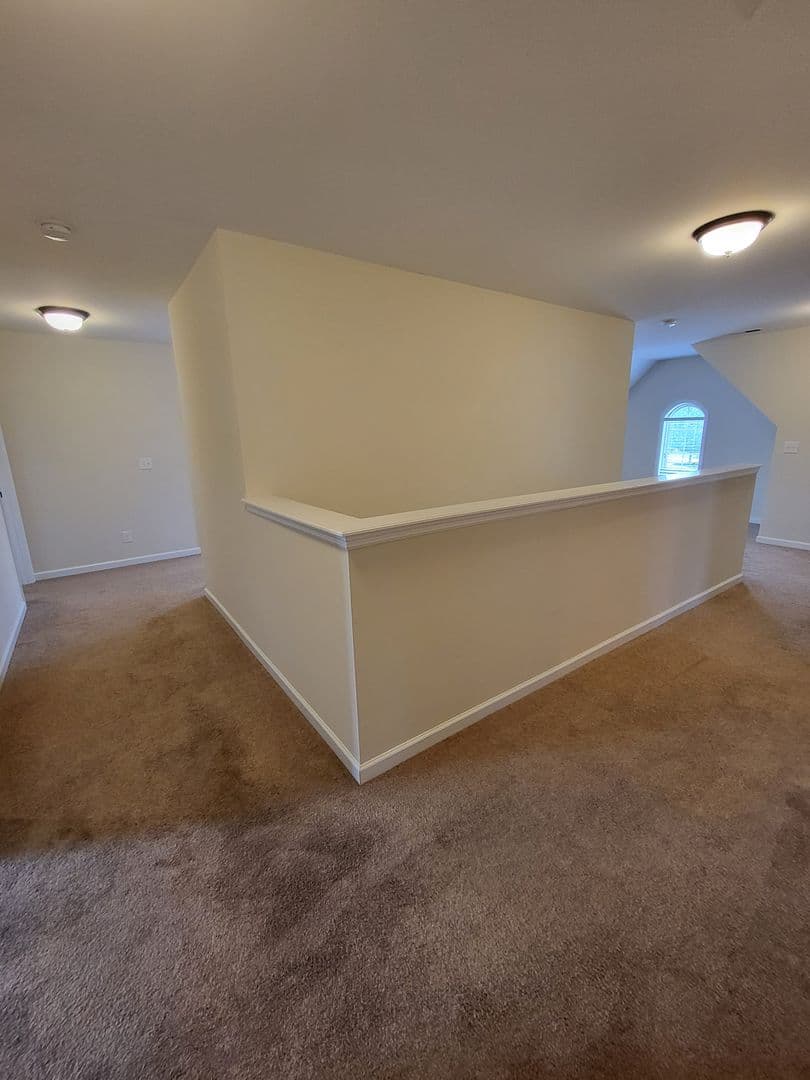 Madison House: 284 Big Oak Ln