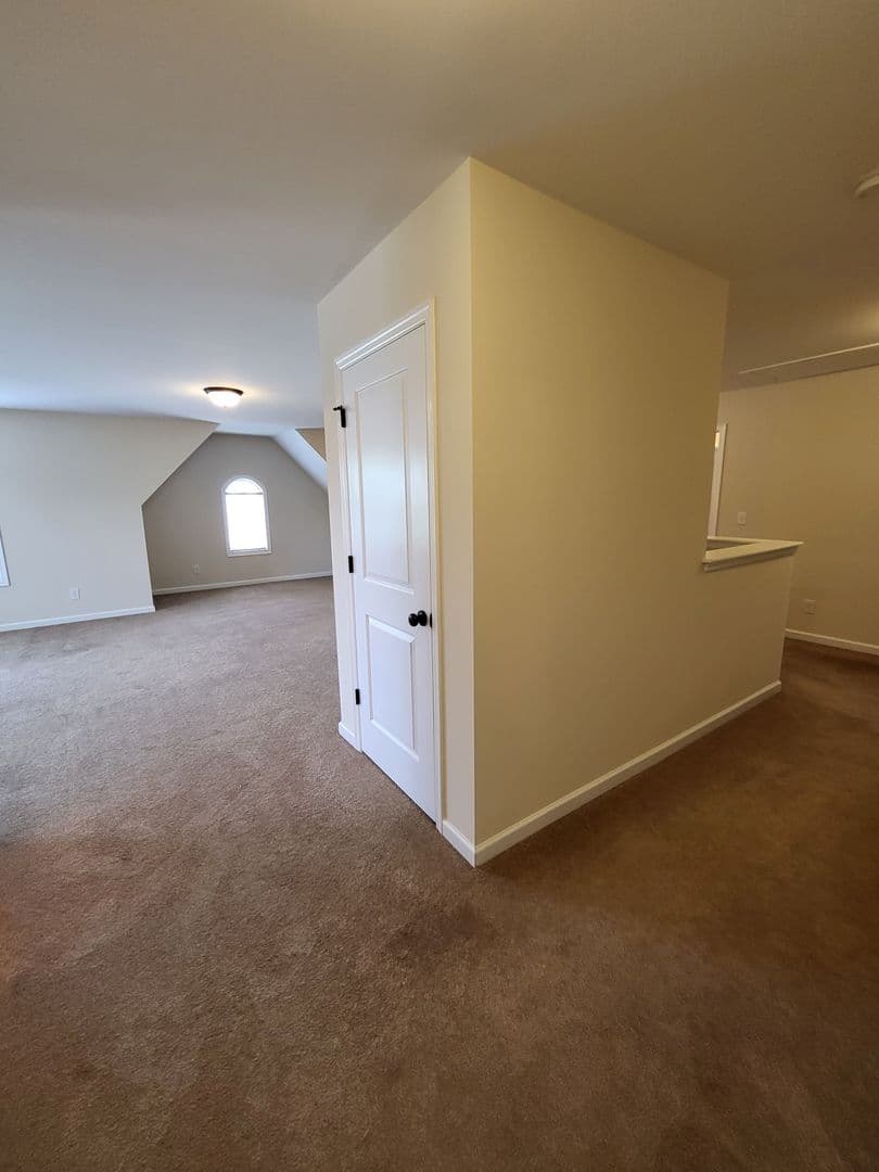 Madison House: 284 Big Oak Ln