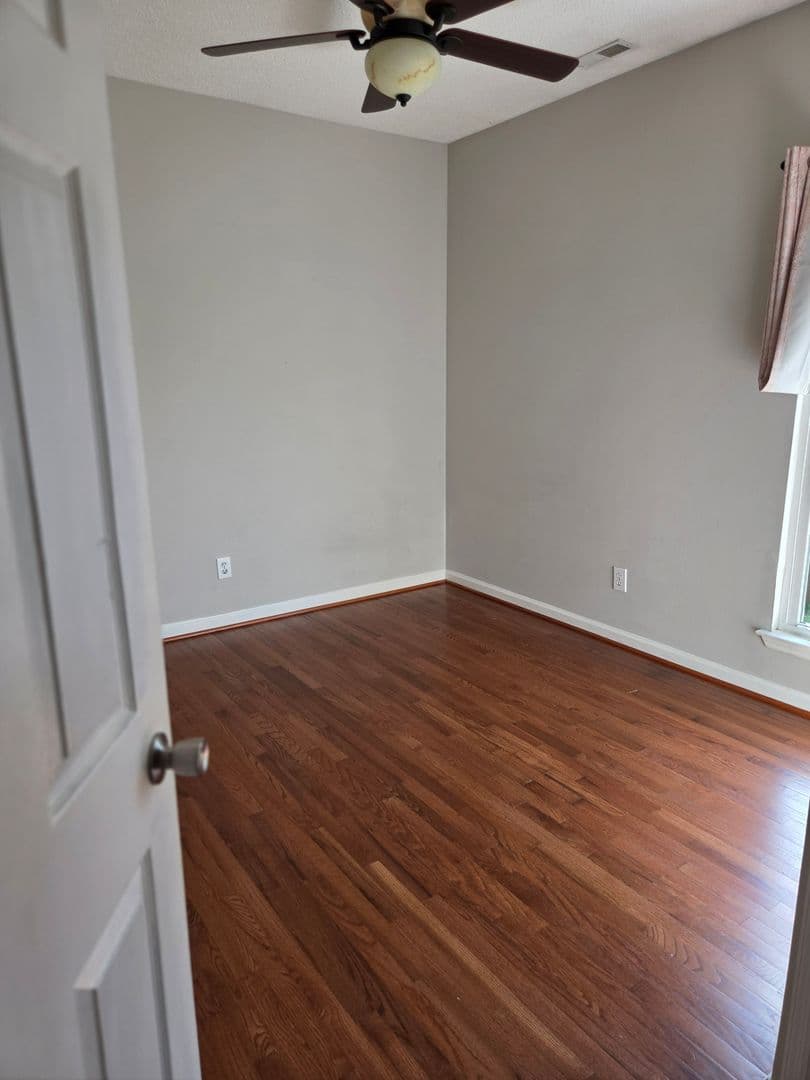 Huntsville House: 2607 Quail Ridge Ln SW