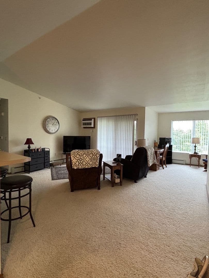 APPLETON Apartment: 2301-2409 ASHBURY DRIVE