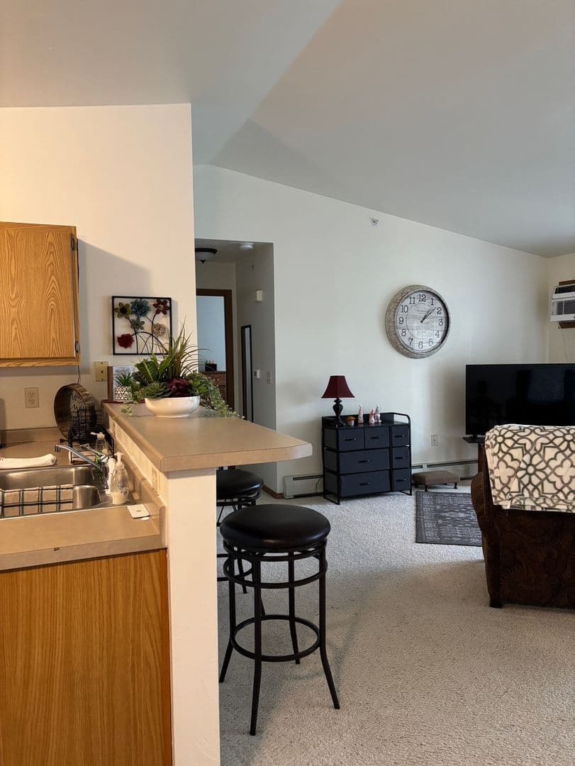 APPLETON Apartment: 2301-2409 ASHBURY DRIVE