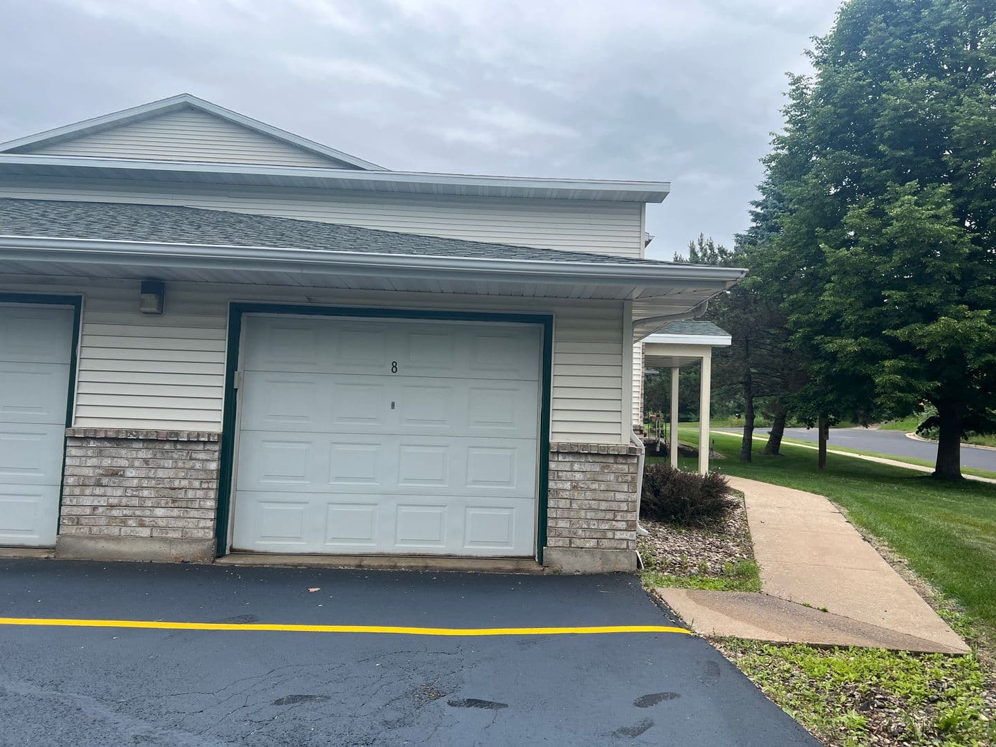 WAUPACA Apartment: 1025-1045 COVERED BRIDGE ROAD