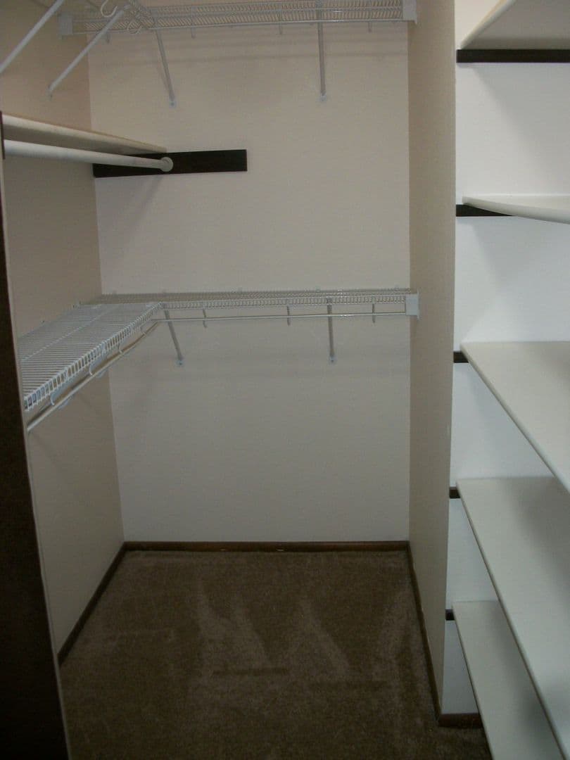 WAUKESHA Apartment: 305-409 SHEFFIELD ROAD