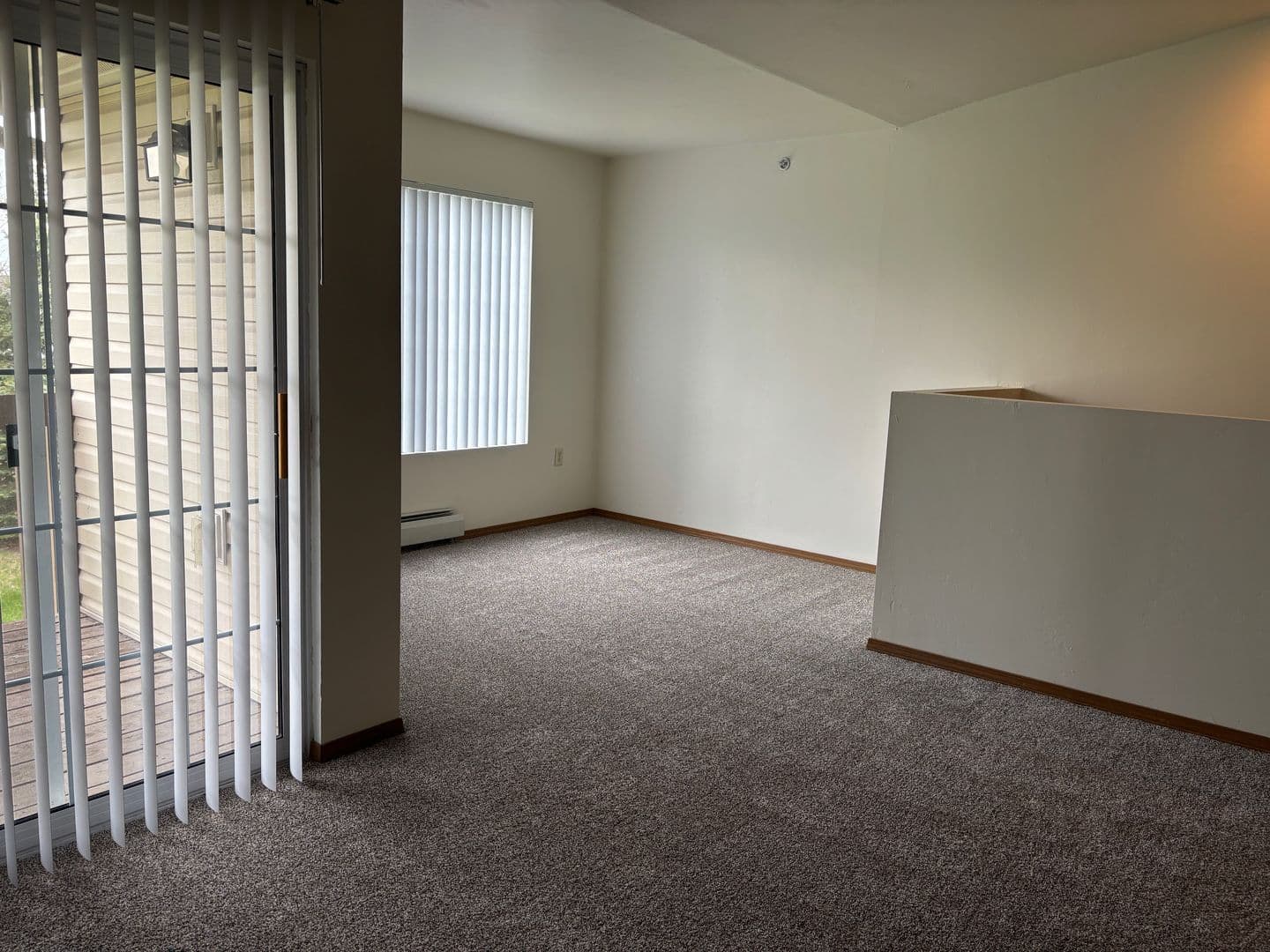 APPLETON Apartment: 2301-2409 ASHBURY DRIVE