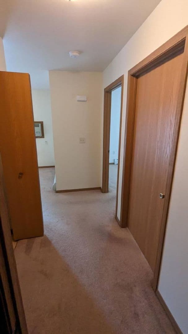 APPLETON Apartment: 2301-2409 ASHBURY DRIVE