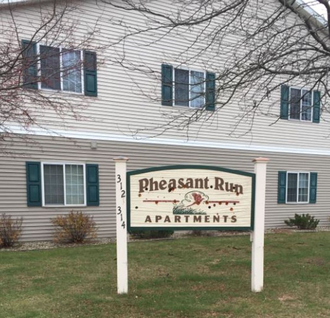 WAUPACA Apartment: 312-314 S WESTERN AVE
