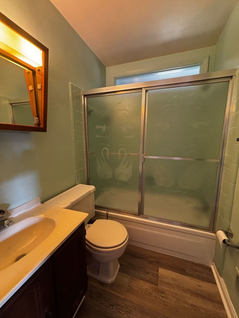 Salem House: 1511 Narcissus Street