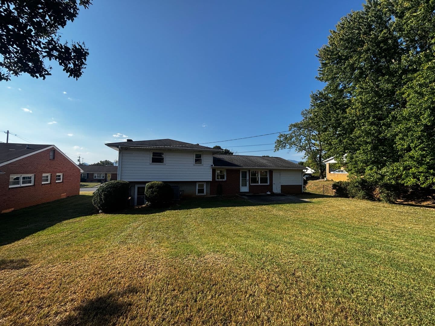 Salem House: 1511 Narcissus Street