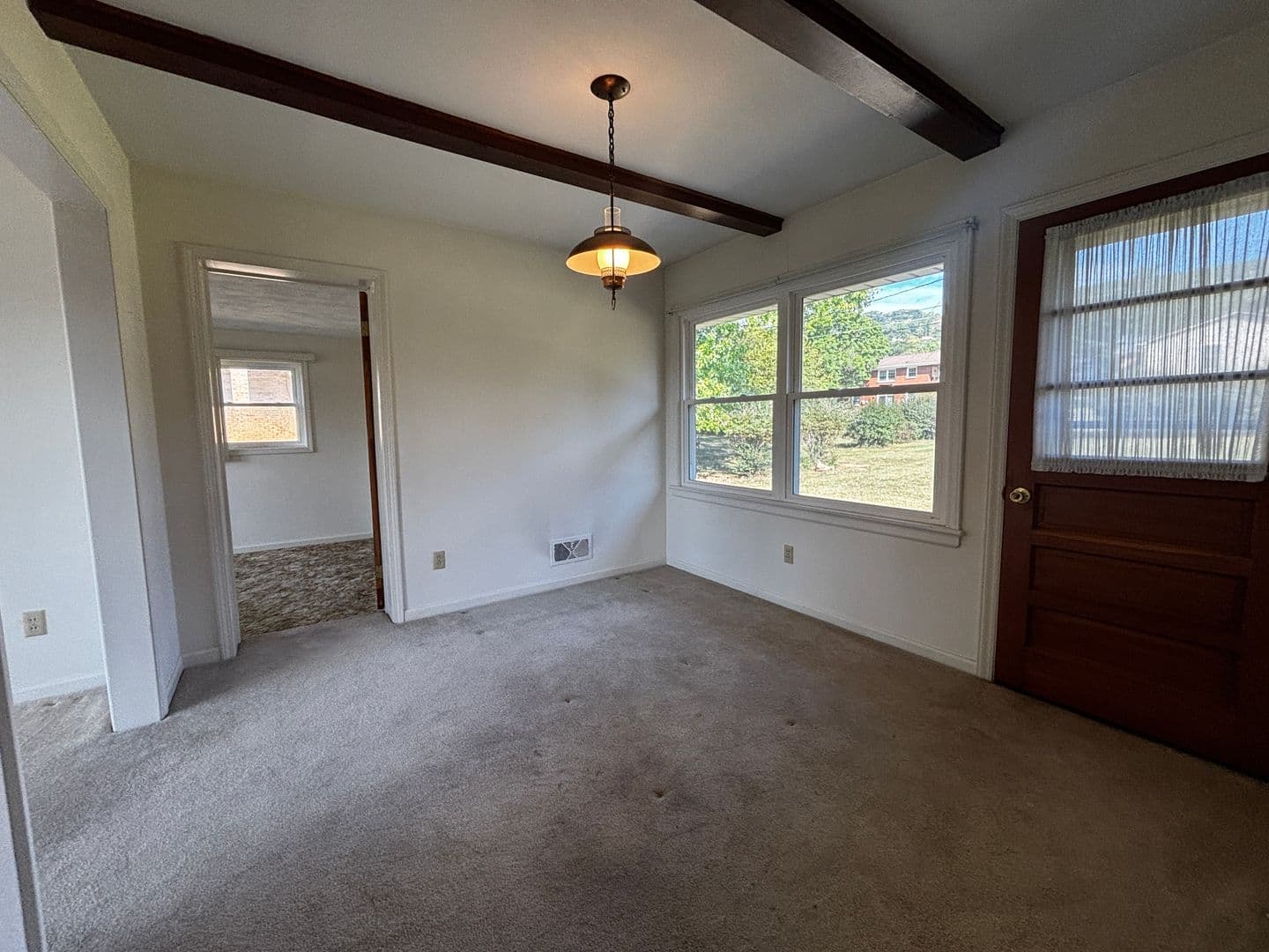 Salem House: 1511 Narcissus Street
