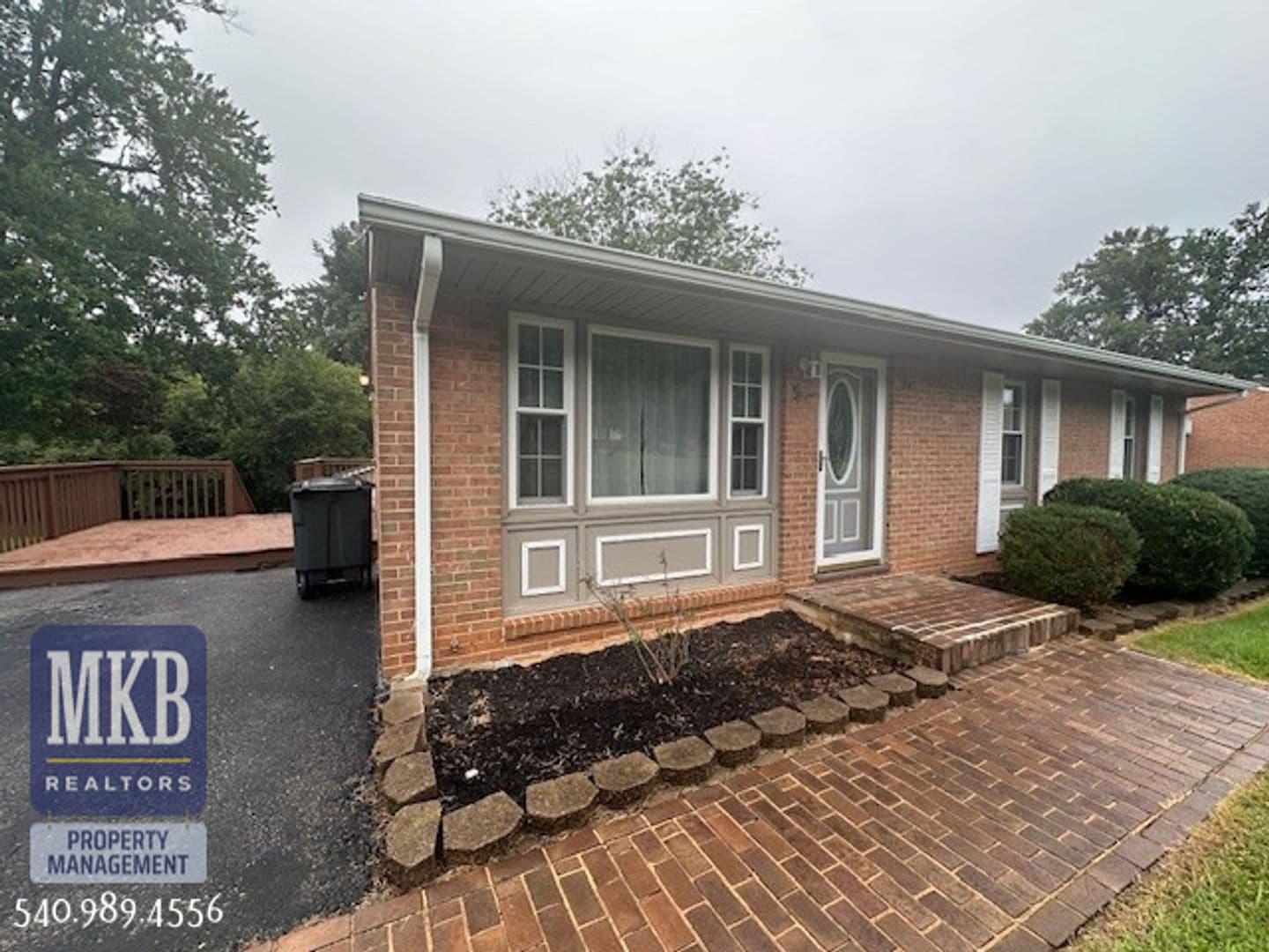 Vinton House: 745 Kenyon Road