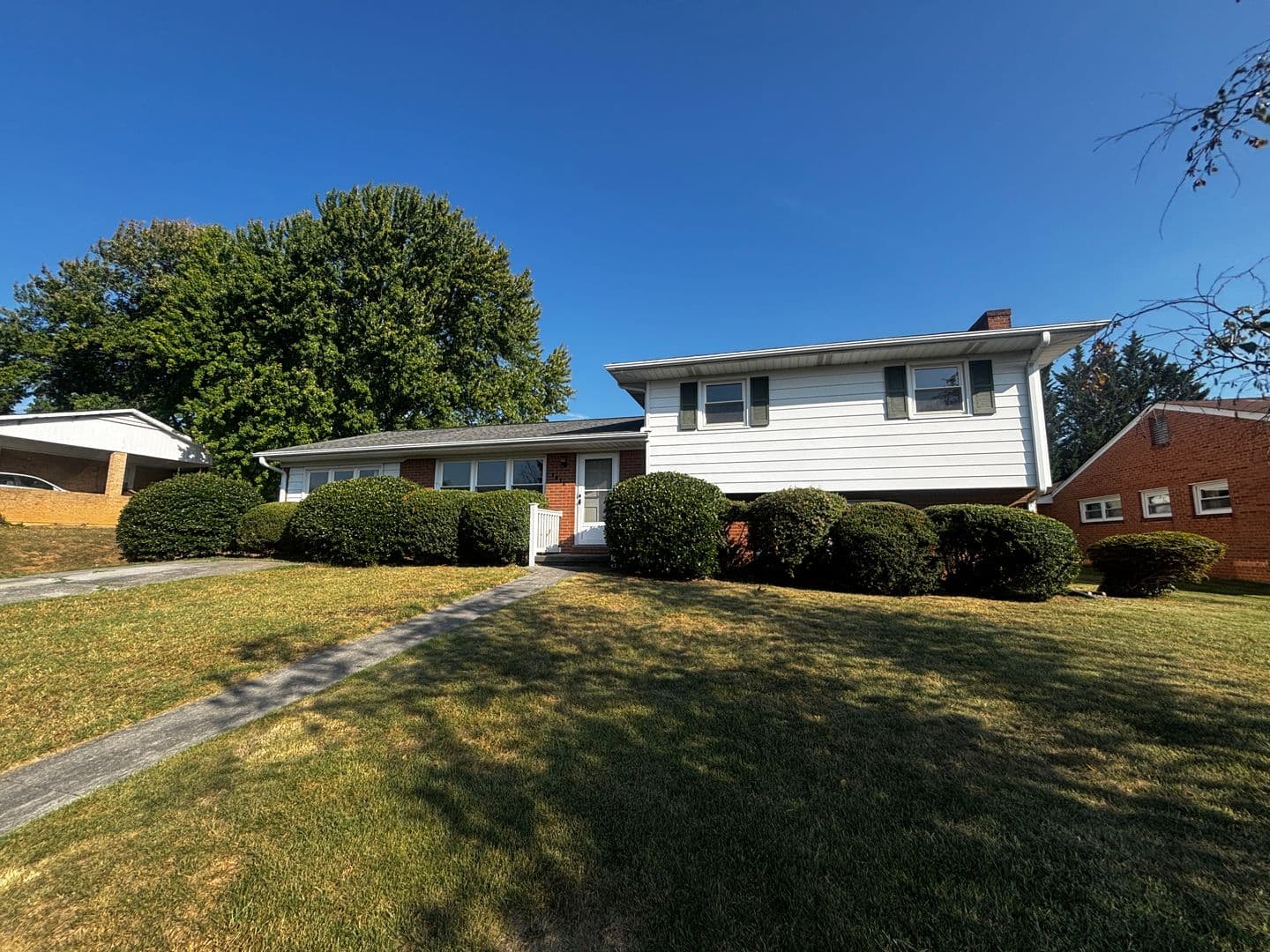 Salem House: 1511 Narcissus Street