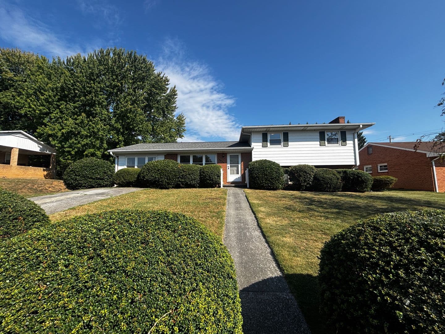 Salem House: 1511 Narcissus Street