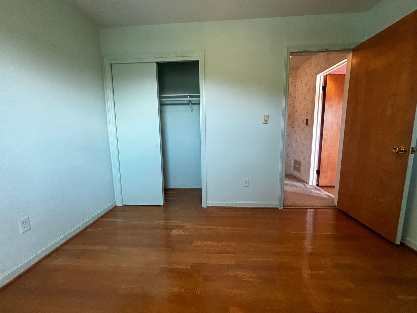 Salem House: 1511 Narcissus Street