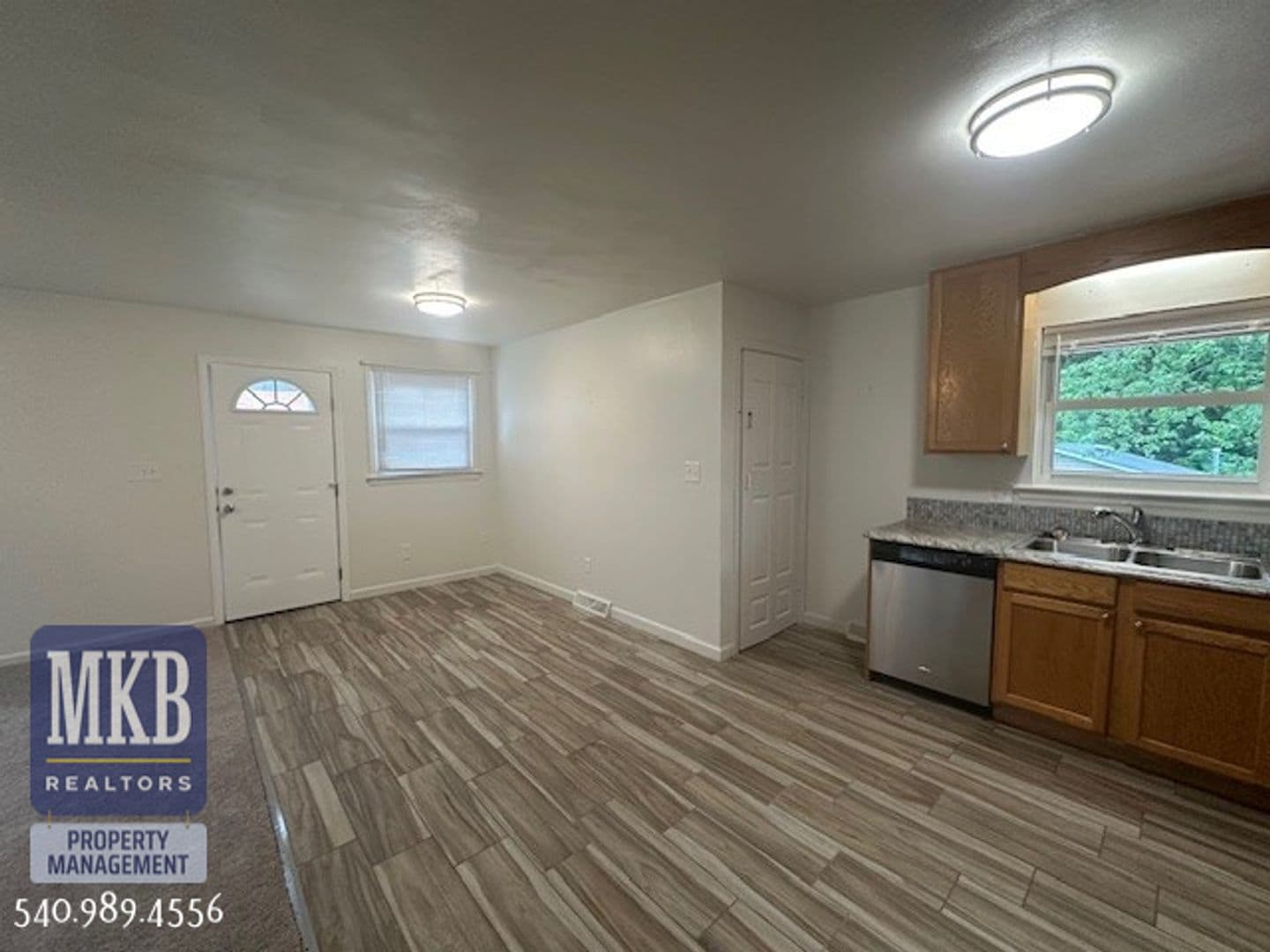 Vinton House: 745 Kenyon Road