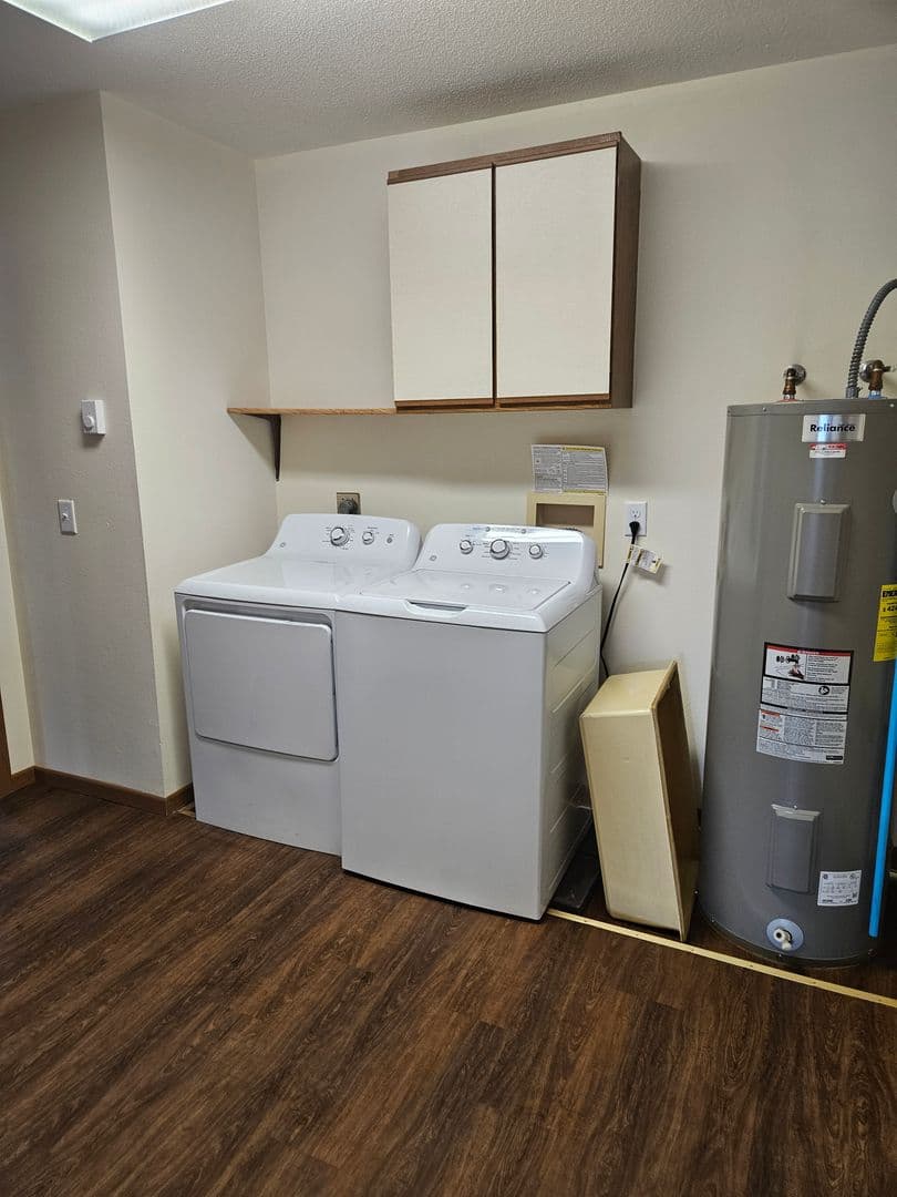 Marshfield Apartment: 2411 Monique Ln