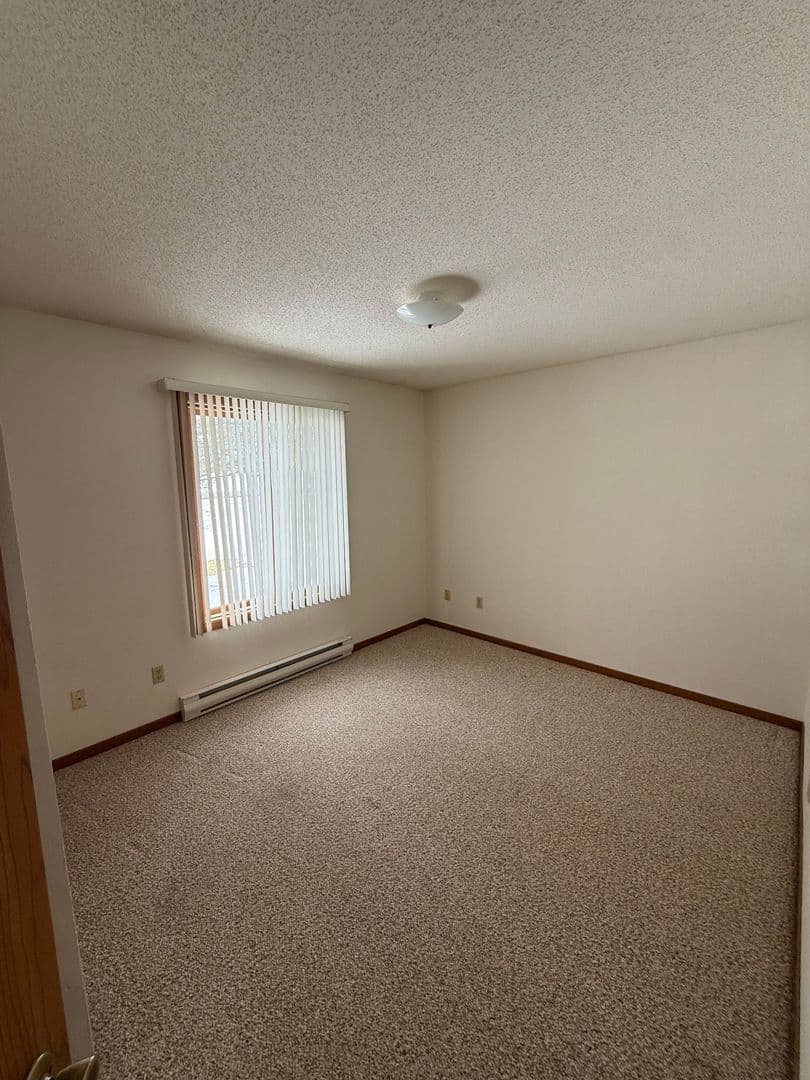 Marshfield Apartment: 2411 Monique Ln