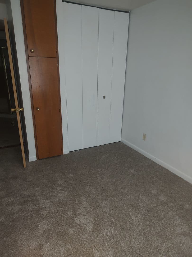 Kenosha Apartment: 1600 60th Street