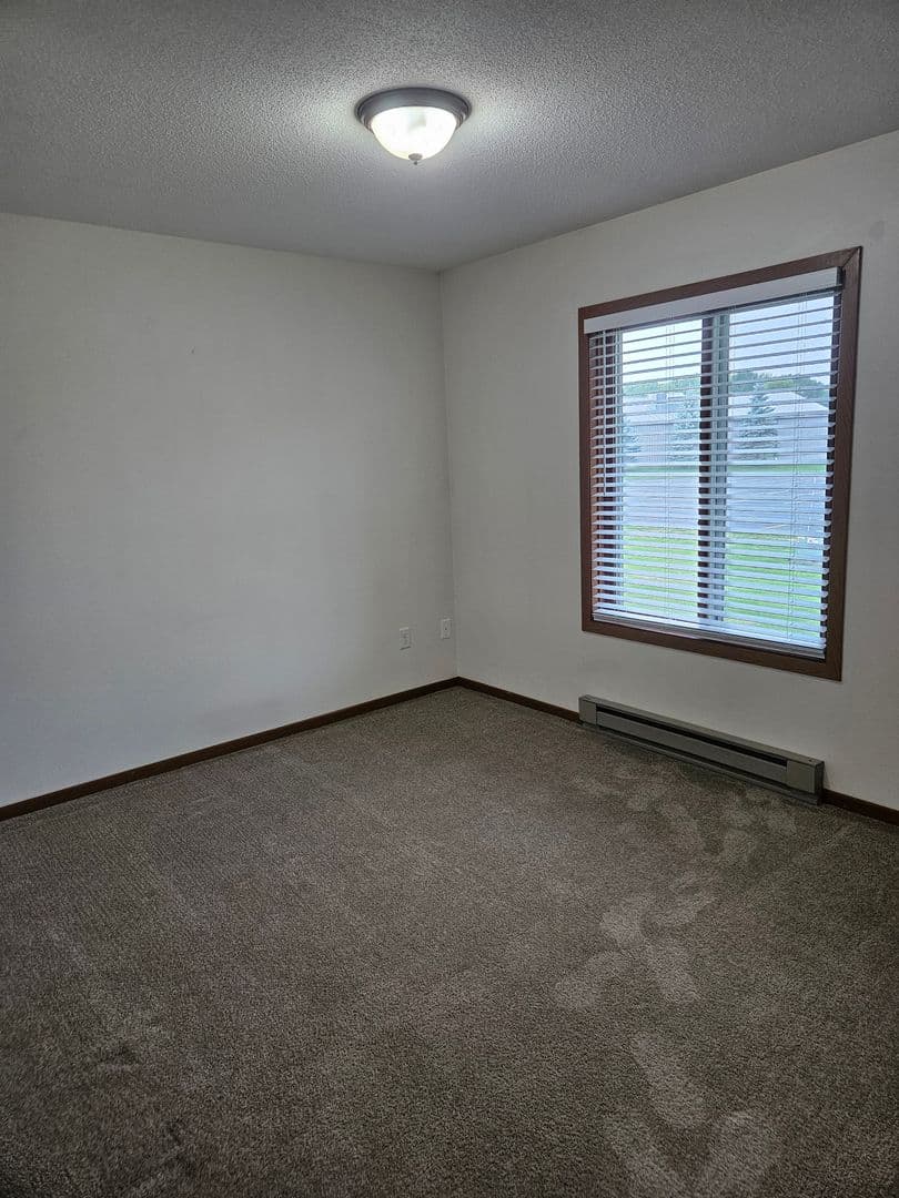 Marshfield Apartment: 2411 Monique Ln