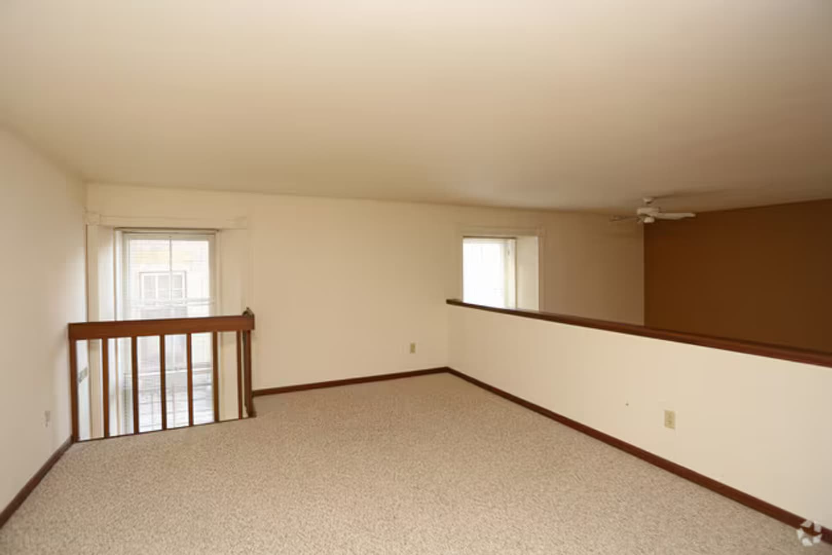 Platteville Apartment: 30 N Elm Street-220