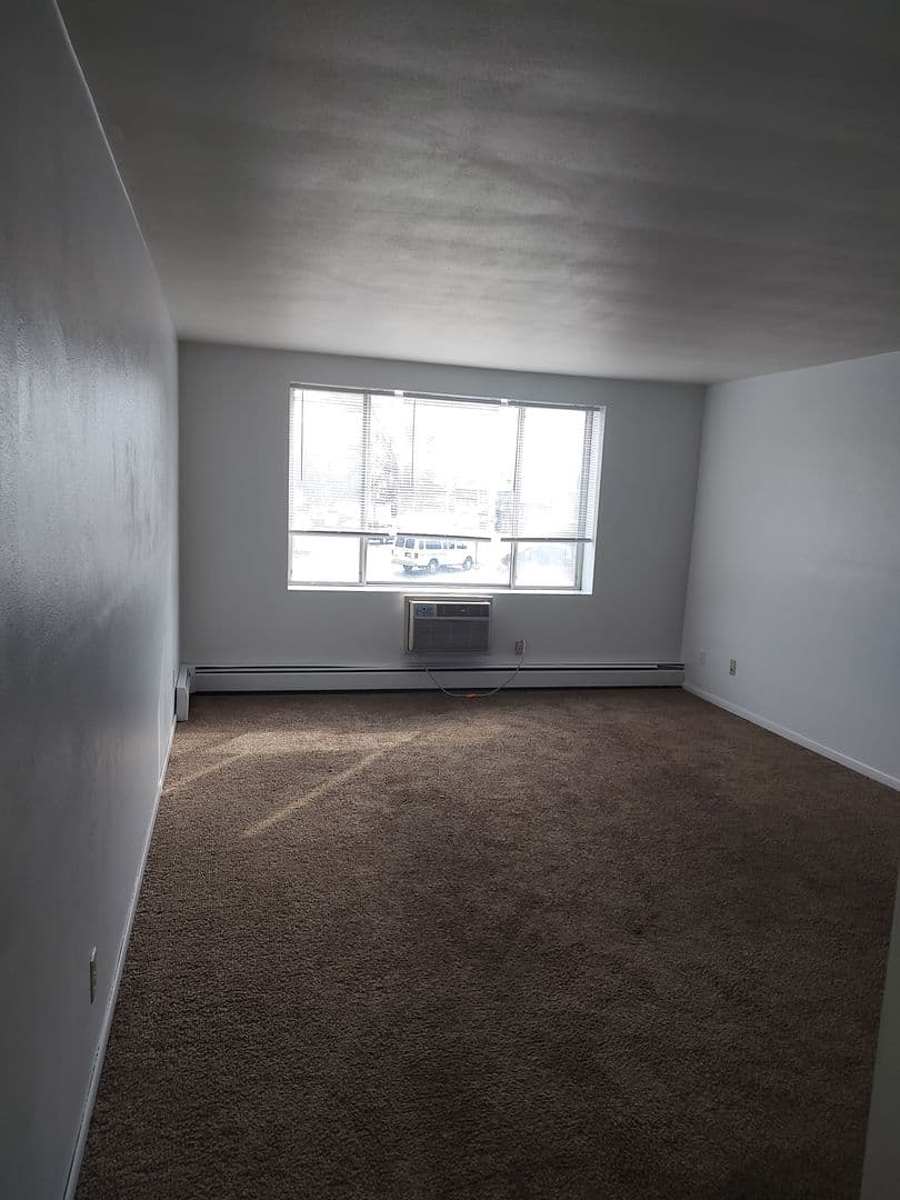 Kenosha Apartment: 1600 60th Street