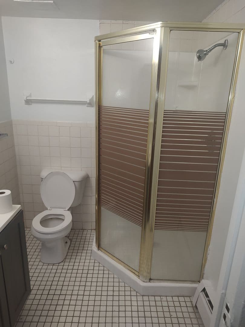 Kenosha Apartment: 1600 60th Street