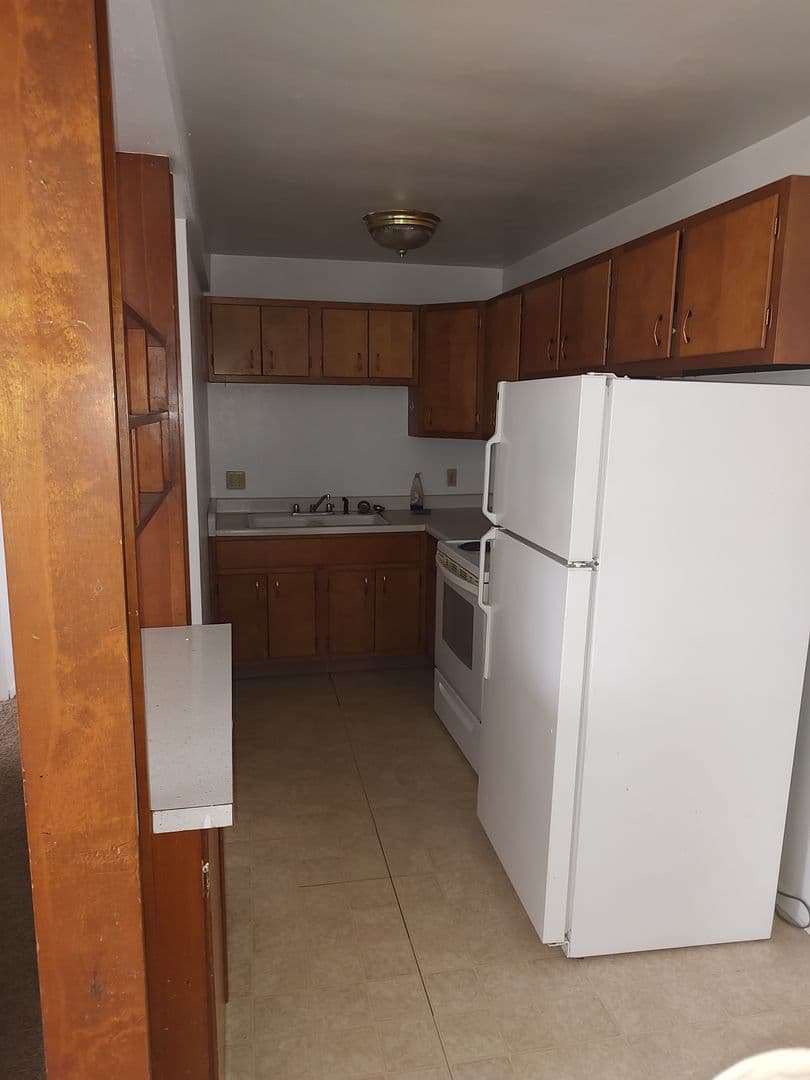 Kenosha Apartment: 1600 60th Street