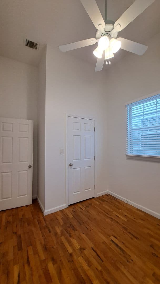 New Orleans Apartment: 2539-41 Gravier