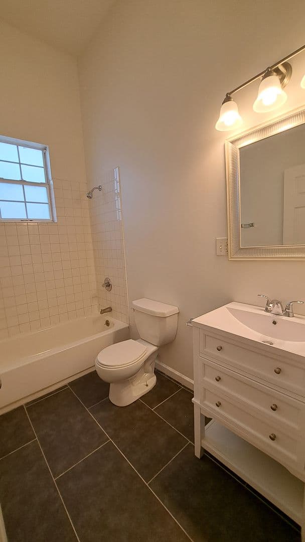 New Orleans Apartment: 2539-41 Gravier