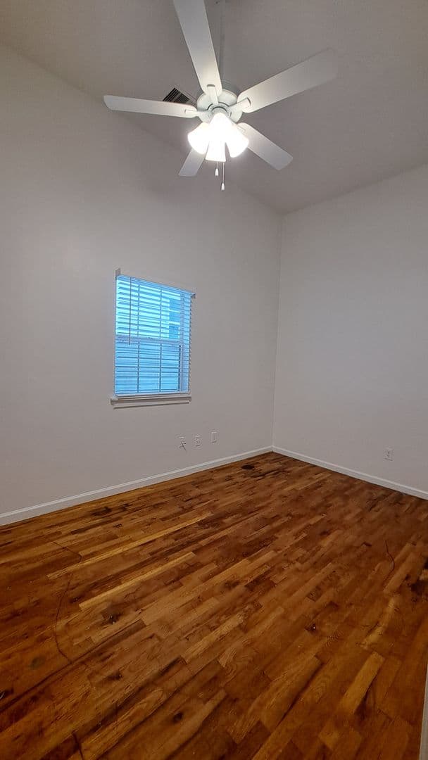 New Orleans Apartment: 2539-41 Gravier