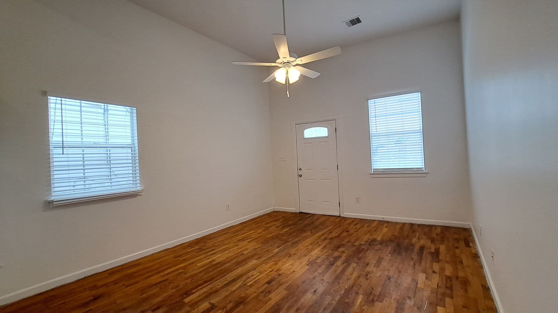 New Orleans Apartment: 2539-41 Gravier
