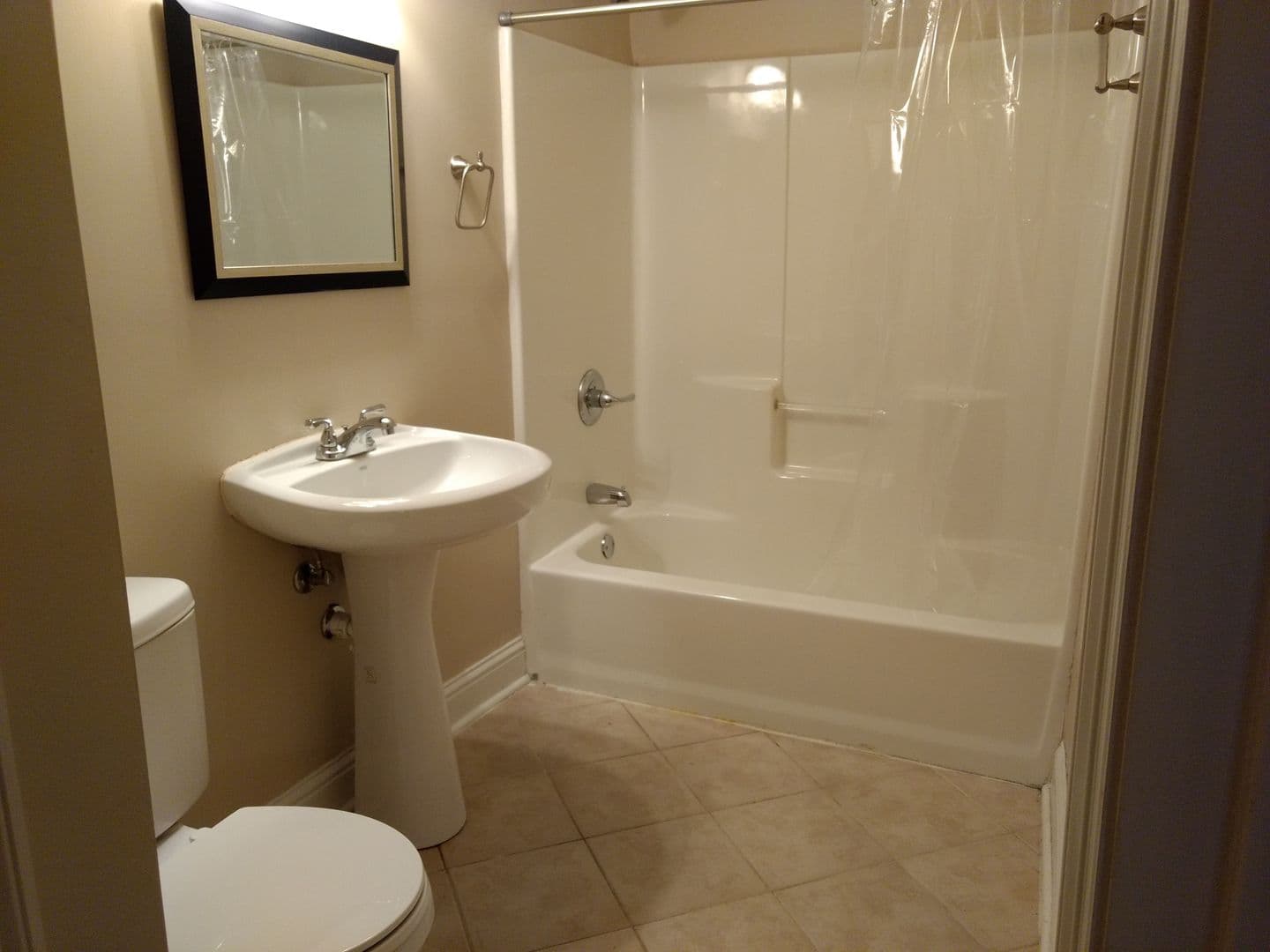 New Orleans Apartment: 722-24 Louisa