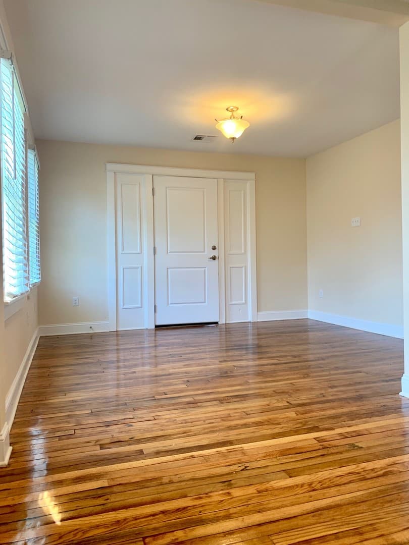 New Orleans Apartment: 9540-42 Stroelitz