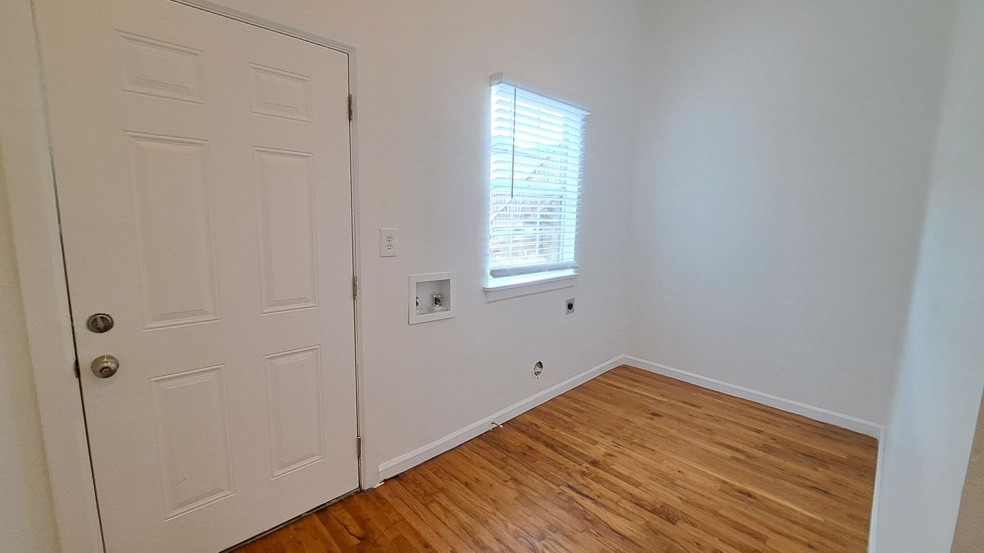New Orleans Apartment: 2539-41 Gravier