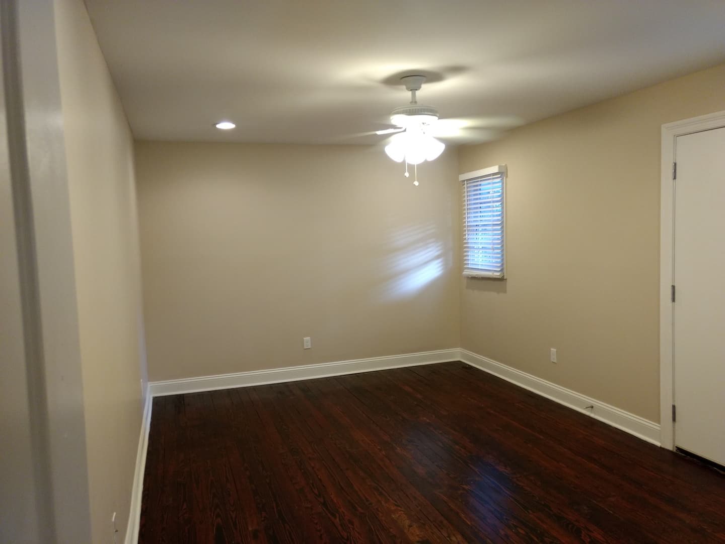 New Orleans Apartment: 722-24 Louisa